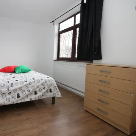 Image 3 - 21-103 Seyssel Street, Cubitt Town, London, E14 3EH, United Kingdom - Room for rent