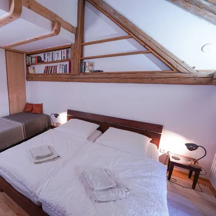 Rent this 4 bed house on 86944 Unterdießen