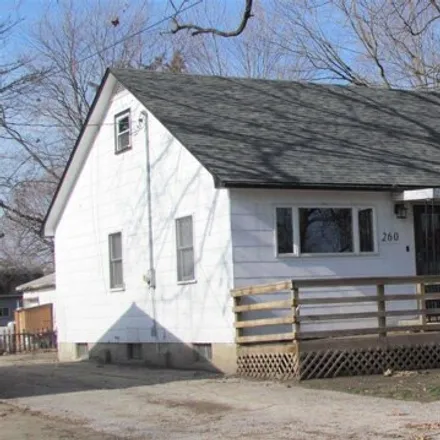Buy this 3 bed house on 262 South Marion Street in Carthage, IL 62321