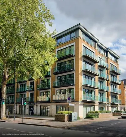Image 8 - Chiswick Road, Chiswick High Road, Strand-on-the-Green, London, W4 5RG, United Kingdom - Loft for sale