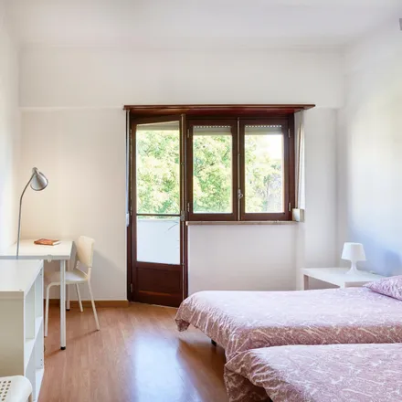 Rent this 6 bed room on Avenida Rovisco Pais in 1000-268 Lisbon, Portugal