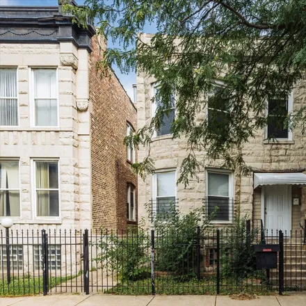Buy this 4 bed duplex on 3852 West Fillmore Street in Chicago, IL 60624