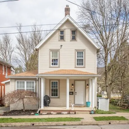 Buy this 4 bed house on 25 Eldred Street in Williamsport, PA 17701