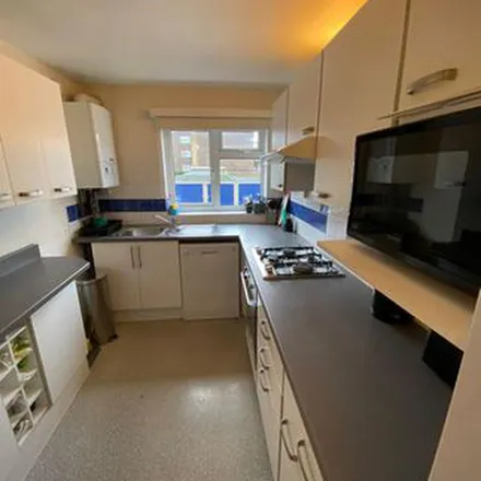 Image 9 - Highfield Gardens, London, NW11 9PP, United Kingdom - Apartment for rent