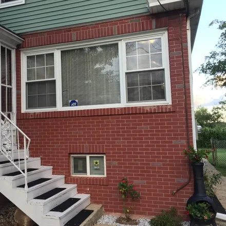 Rent this 1 bed house on Woodbridge Township in NJ, US