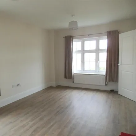 Image 5 - 24 Lordswood, Swindon, SN3 6EH, United Kingdom - House for rent