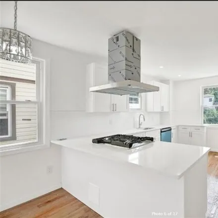 Image 3 - 115-26 148th Street, New York, NY 11436, USA - House for sale