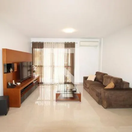Buy this 3 bed apartment on Rua Vilela Tavares in Lins de Vasconcelos, Rio de Janeiro - RJ