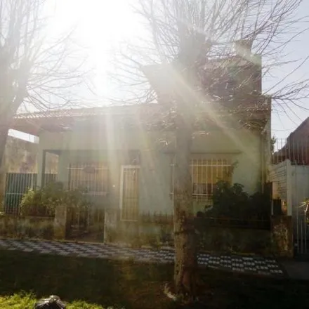 Buy this 2 bed house on Alllaria in Partido de Lomas de Zamora, B1836 CXJ Llavallol