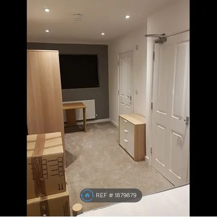 Image 7 - 66 Fletchamstead Highway, Coventry, CV4 7AR, United Kingdom - Townhouse for rent