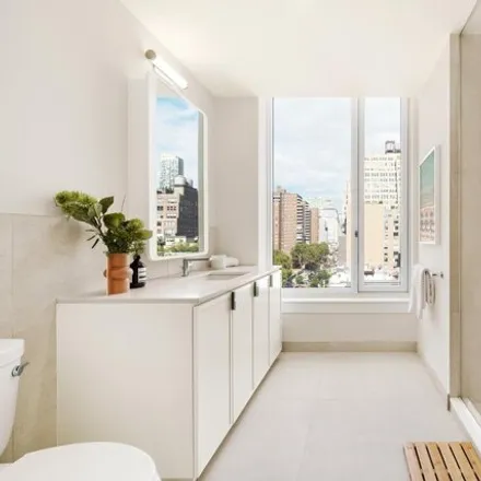 Image 7 - 8th Avenue, New York, NY 10001, USA - Apartment for rent