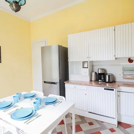 Rent this 2 bed apartment on 41b Rue Commandant Charcot in 33200 Bordeaux, France