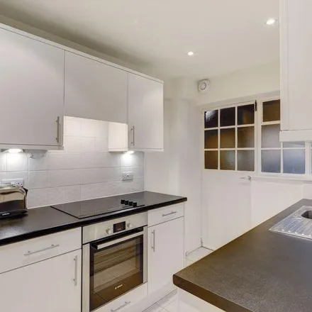 Image 3 - Pelham Court, 145 Fulham Road, London, SW3 6SD, United Kingdom - Apartment for rent