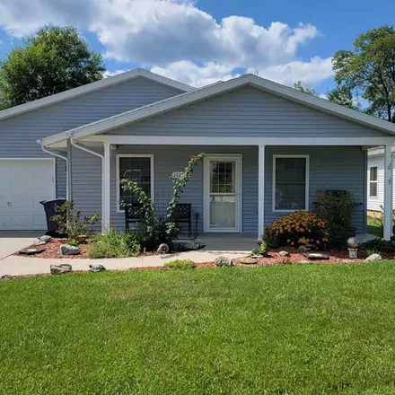 Buy this 3 bed house on 1111 Lynn Street in Tipton, IA 52772