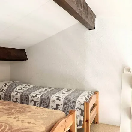 Rent this 1 bed apartment on Saint-Pierre-la-Mer in Rue du Rocher, 11560 Saint-Pierre-la-Mer