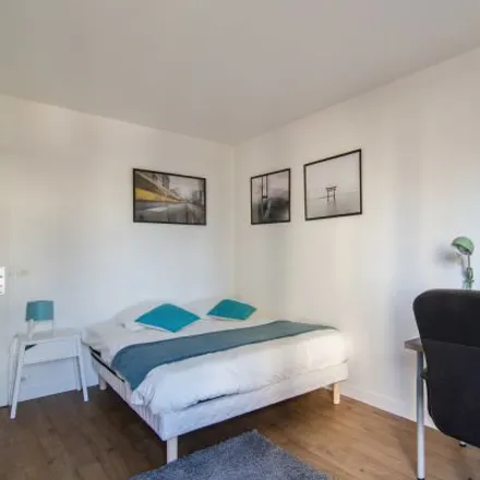 Rent this 1 bed room on 2 Avenue de l'Alsace-Lorraine in 92500 Rueil-Malmaison, France