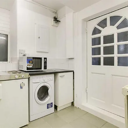 Image 2 - North End House, Fitz-James Avenue, London, W14 0RR, United Kingdom - Apartment for rent