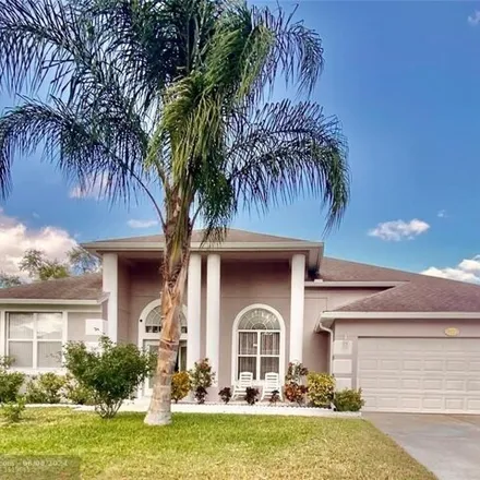 Rent this 4 bed house on 11065 Creighton Drive in Alafaya, FL 32817