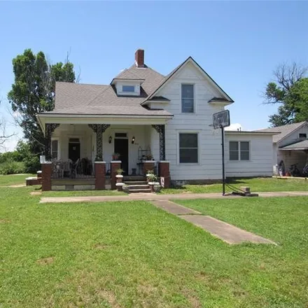 Buy this 4 bed house on 904 5th Avenue in Warner, Muskogee County