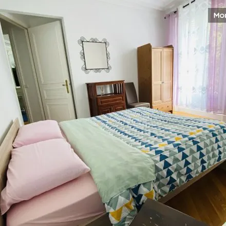 Rent this 4 bed apartment on 63 Avenue de la Grande Armée in 75116 Paris, France