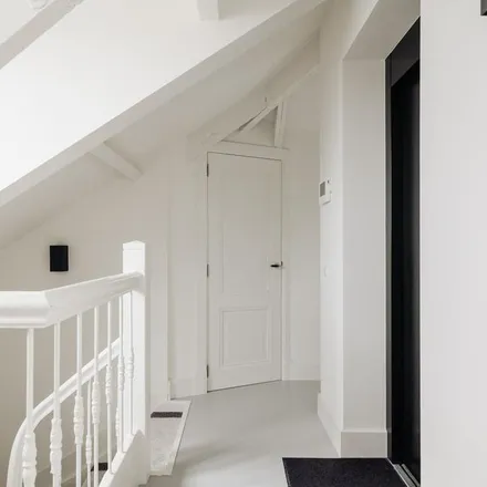 Rent this 4 bed apartment on Egelantiersstraat 141B in 1015 RA Amsterdam, Netherlands