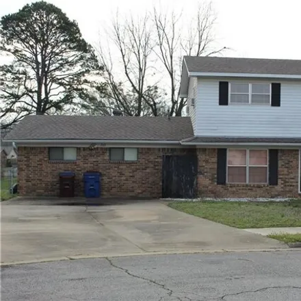 Buy this 5 bed house on 290 Georgetown Lane in Fort Smith, AR 72908