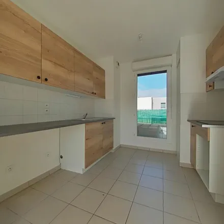 Rent this 3 bed apartment on 2 Allée Amélia Earhart in 31400 Toulouse, France