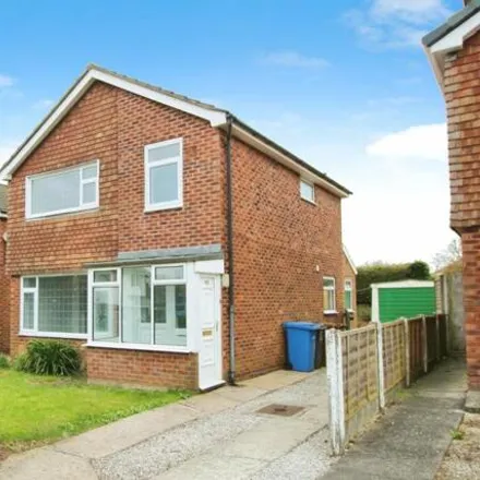 Buy this 3 bed house on Claughton Avenue in Clayton-le-Woods, PR25 5TP