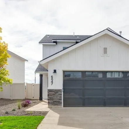 Buy this 3 bed house on North Fire Ice Avenue in Nampa, ID 83867