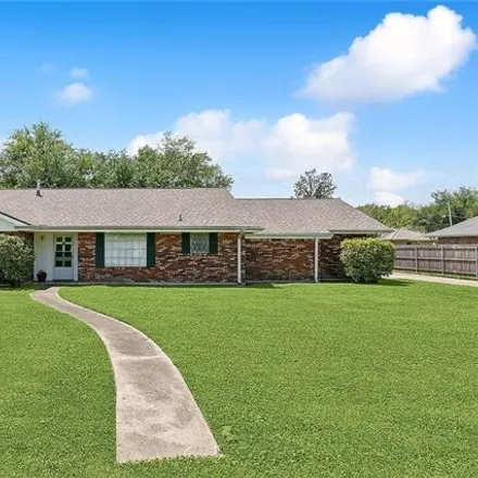 Buy this 3 bed house on 131 West 16th Street in LaPlace, LA 70068