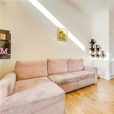 Rent this 2 bed room on 11 Wetherby Mews in London, SW5 0AG