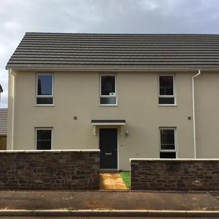 Rent this 3 bed duplex on The Senate in Southernhay Gardens, Exeter