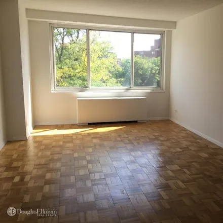 Rent this studio apartment on The Whitehall in Henry Hudson Parkway West, Bronx County