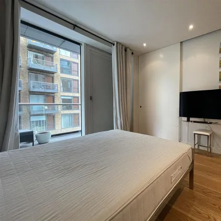 Image 9 - Hirst Court, 20 Gatliff Road, London, SW1W 8BE, United Kingdom - Apartment for rent