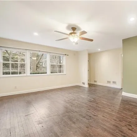 Image 8 - 67 Georgia Avenue, City of Yonkers, NY 10708, USA - Townhouse for sale