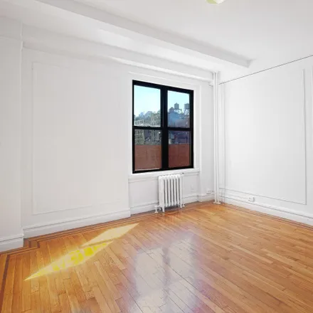 Image 2 - W 23rd St 7th Ave, Unit 319 - Apartment for rent