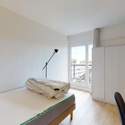 Image 1 - 10 Avenue de Mormal, 59000 Lille, France - Apartment for rent