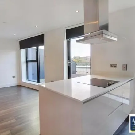 Image 4 - Whitewater House, Watkiss Way, Cardiff, CF11 0AZ, United Kingdom - Apartment for sale