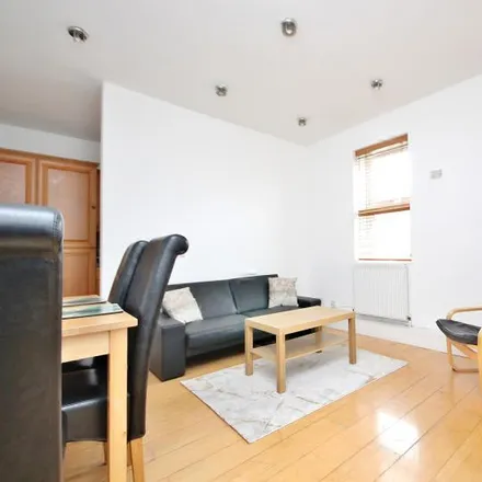 Image 2 - 37-47 Germander Way, Mill Meads, London, E15 3AD, United Kingdom - Apartment for rent