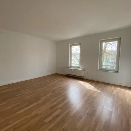 Rent this 3 bed apartment on Stiftswaldstraße 45 in 67657 Kaiserslautern, Germany