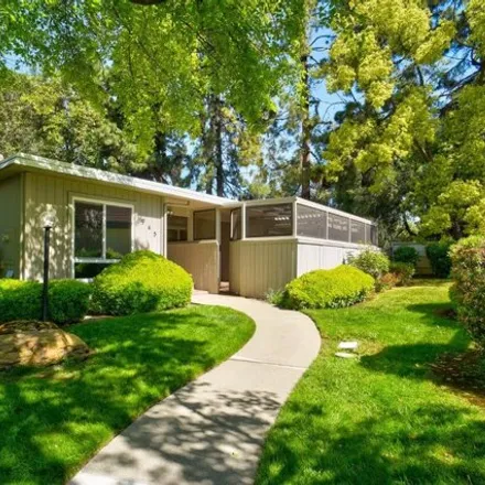 Image 1 - 347 Howe Avenue, Sacramento, CA 95825, USA - House for sale
