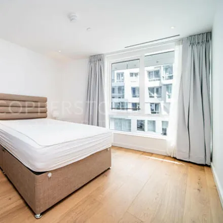 Image 4 - Faraday House, Arches Lane, London, SW11 8AB, United Kingdom - Room for rent