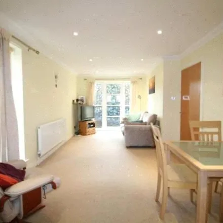 Image 2 - Station View, Guildford, GU1 4SF, United Kingdom - Apartment for rent