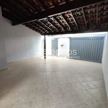 Rent this 3 bed house on Rua Josefina Souza Leite in Nova Uberlândia, Uberlândia - MG