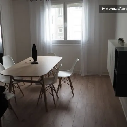 Rent this 2 bed apartment on Nantes in Champ de Mars, FR