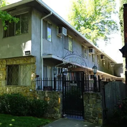 Buy this 1studio townhouse on 2699 Chinatown Alley in Sacramento, CA 95816