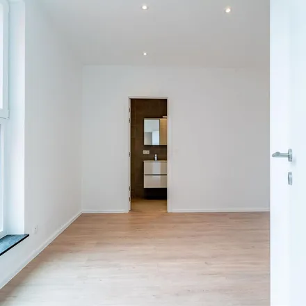 Image 6 - Impasse Quinet, 7000 Mons, Belgium - Apartment for rent