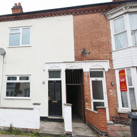 Rent this 3 bed townhouse on Norman Street in Leicester, LE3 0BA