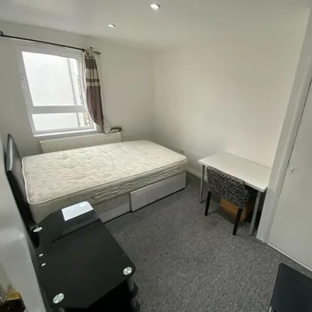 Image 7 - Wild Roots, St. James's Street, Brighton, BN2 1RG, United Kingdom - Apartment for rent