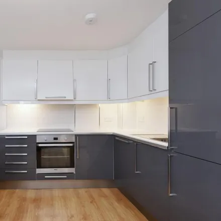 Image 2 - Meadow Road, London, SW19 2ND, United Kingdom - Apartment for rent
